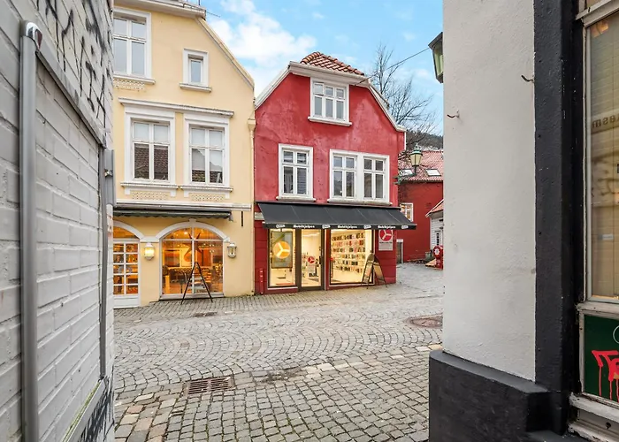 Marken Townhouse New 2025